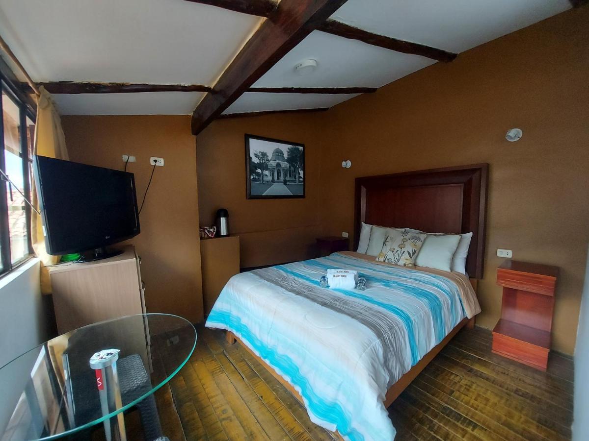 Blacky Hostel And Apartments (Adults Only) Cusco Rum bild