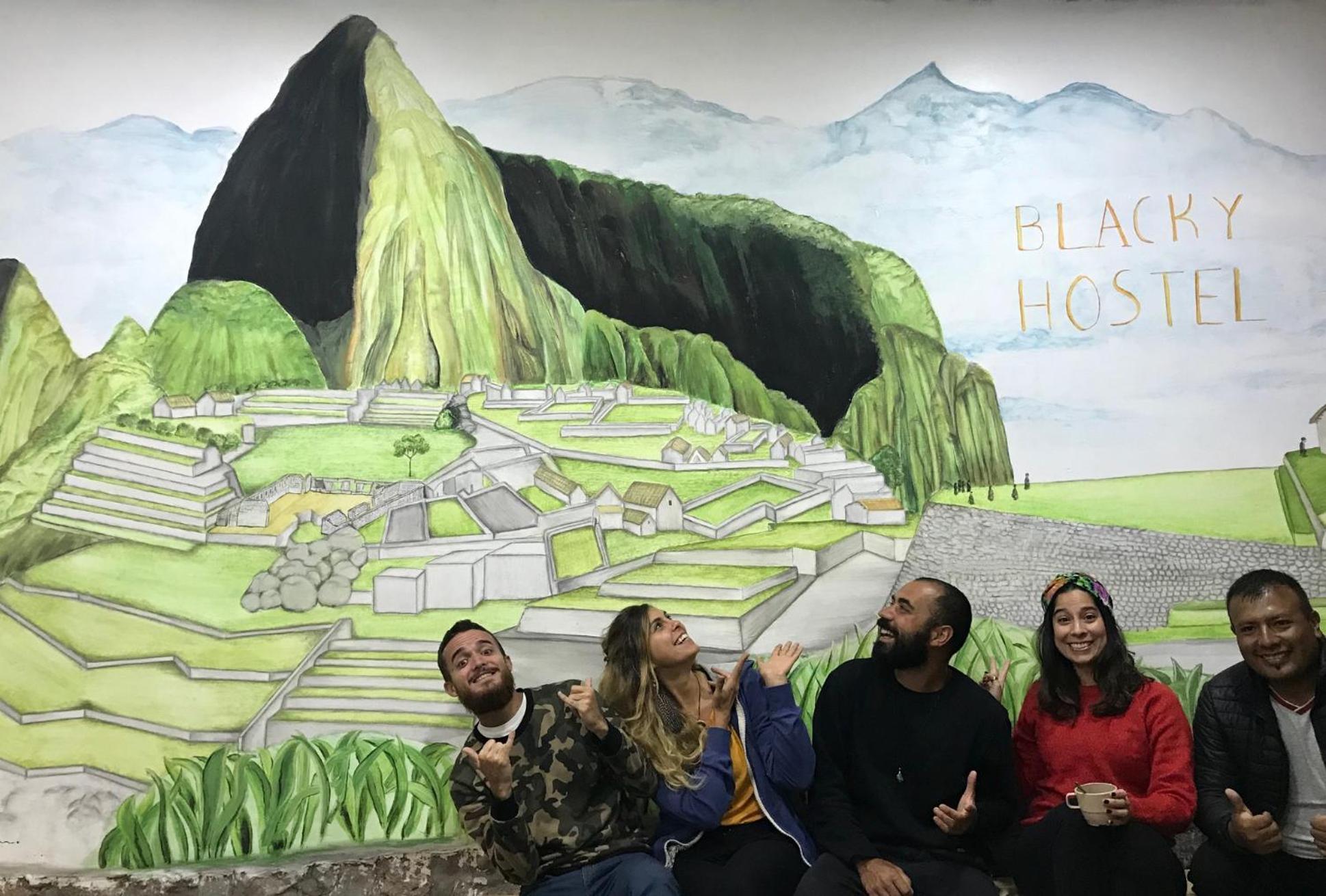 Blacky Hostel And Apartments (Adults Only) Cusco Exteriör bild