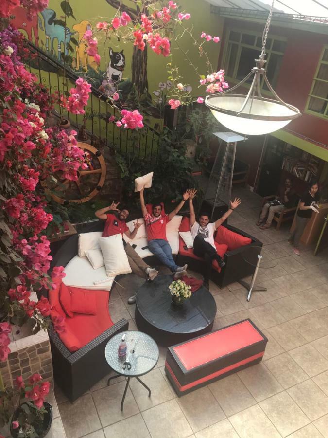 Blacky Hostel And Apartments (Adults Only) Cusco Exteriör bild